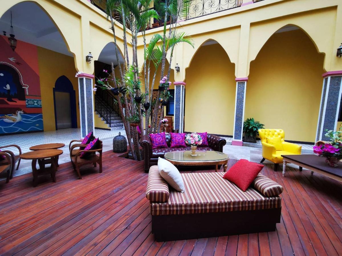 Anchanlina Hotel - Sha Plus Чалонг Екстериор снимка